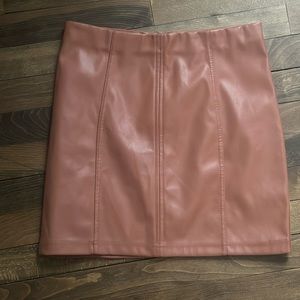 NWOT faux leather skirt